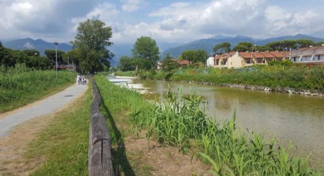 Willa La Casetta Marina di Massa Zewnętrze zdjęcie